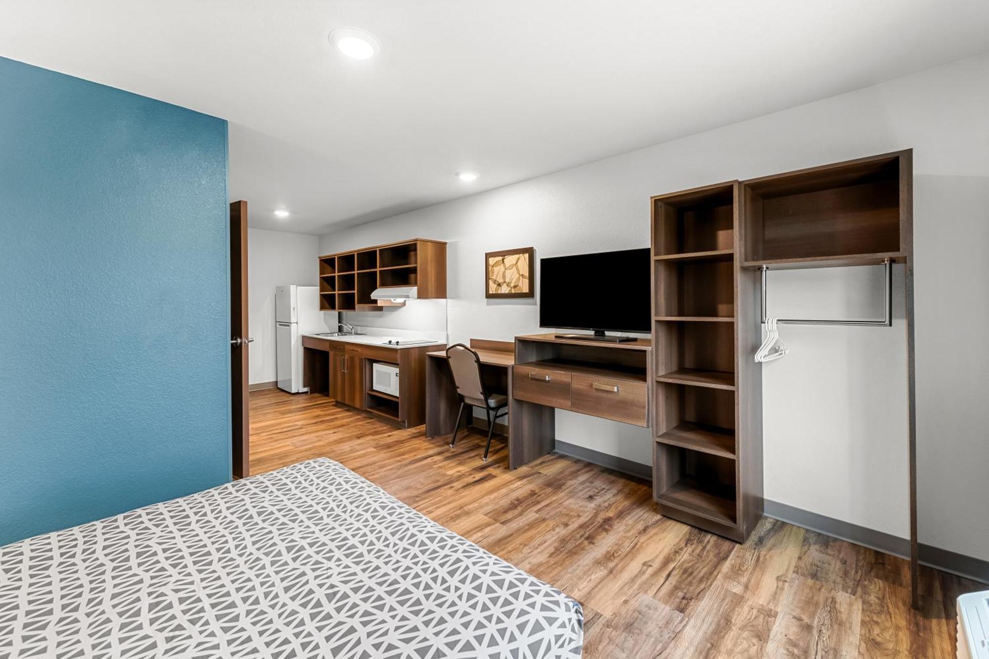 Woodspring Suites Kansas City Airport Buitenkant foto