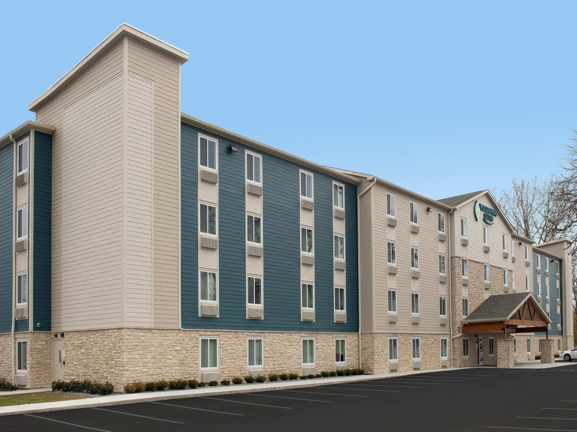 Woodspring Suites Kansas City Airport Buitenkant foto